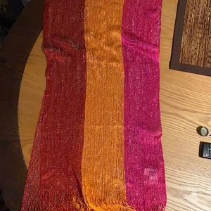 Avenue Scarf